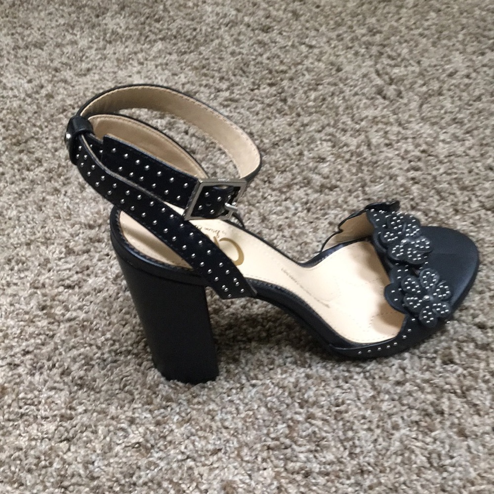 Circus by Sam Edelman Block heel Women’s Ankle Strap Black Sandals with Buckle.